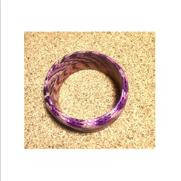 Mod Retro Wooden Bangles in Psychedelic Pattern - Picture 6 of 8